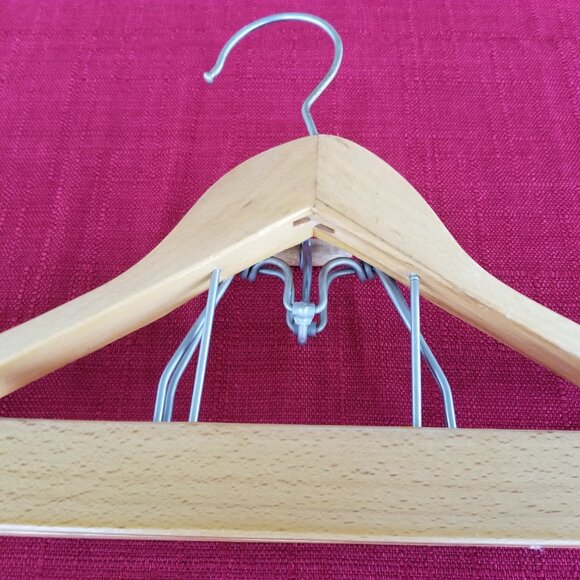 Vintage Regent 18” Solid Wood Heavy Duty Suit Hanger - Picture 12 of 14